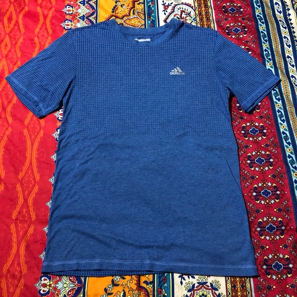 ADIDAS"AEROKNIT"CLIMACOOL MEN’s SMALL FITTED SHORT SLEEVE SHIRT.NICE USED COND!